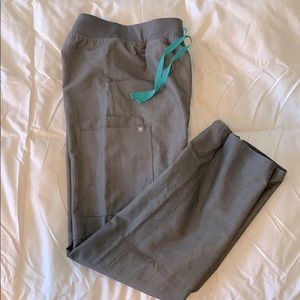 Figs Graphite Kade cargo scrub pants sz small
